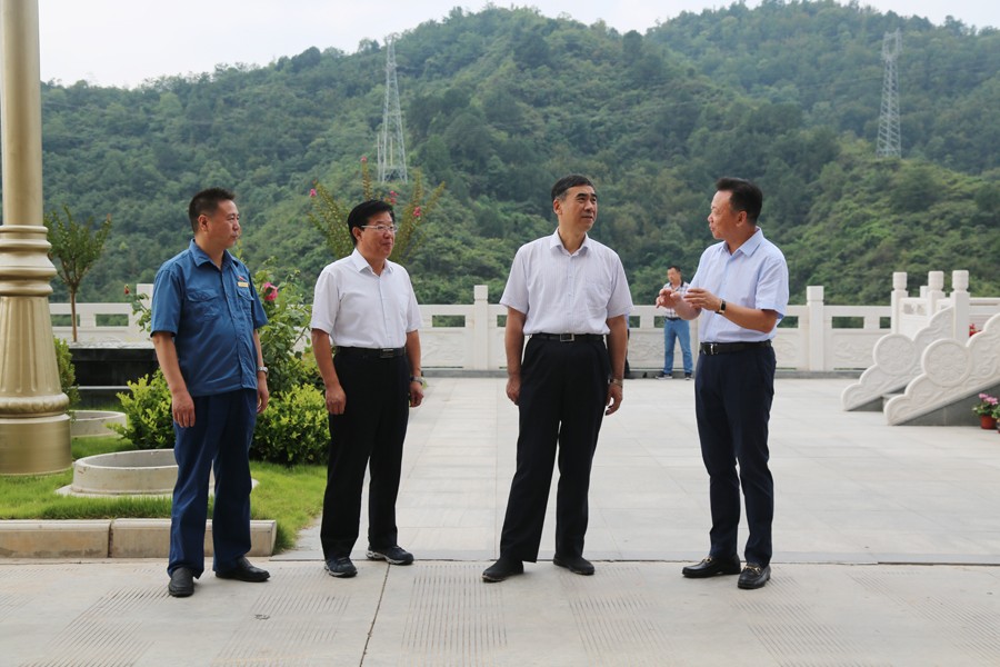 24-2018年8月，全省綠色礦山建設(shè)現(xiàn)場會在金徽股份召開，時任副省長李斌出席會議并做重要講話。.jpg