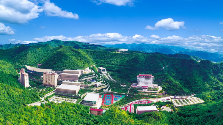 金徽股份榮獲“全國就業(yè)與社會保障先進(jìn)民營企業(yè)”稱號